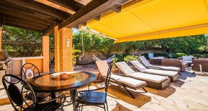 Outdoor dining - Finca Ferragut - Beautiful Mallorcan finca with pool (main house & annexe) (Artà)
