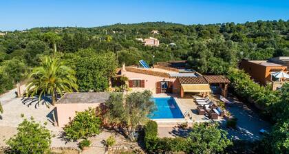Finca Ferragut - Wunderschöne mallorquinische Finca mit Pool (Haupt & Nebenhaus)