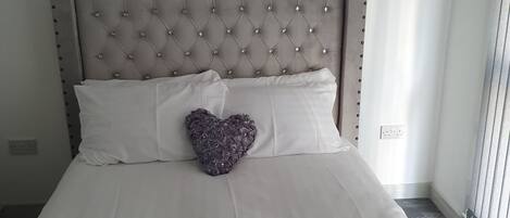 2 habitaciones, wifi gratis y ropa de cama