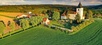 Chalupa Novákova vyhlídka - cottage with 130 square meters - balcony / whirlpool