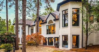 Abbey Manor on Pinehurst #6- Golf Views -Sleeps 24