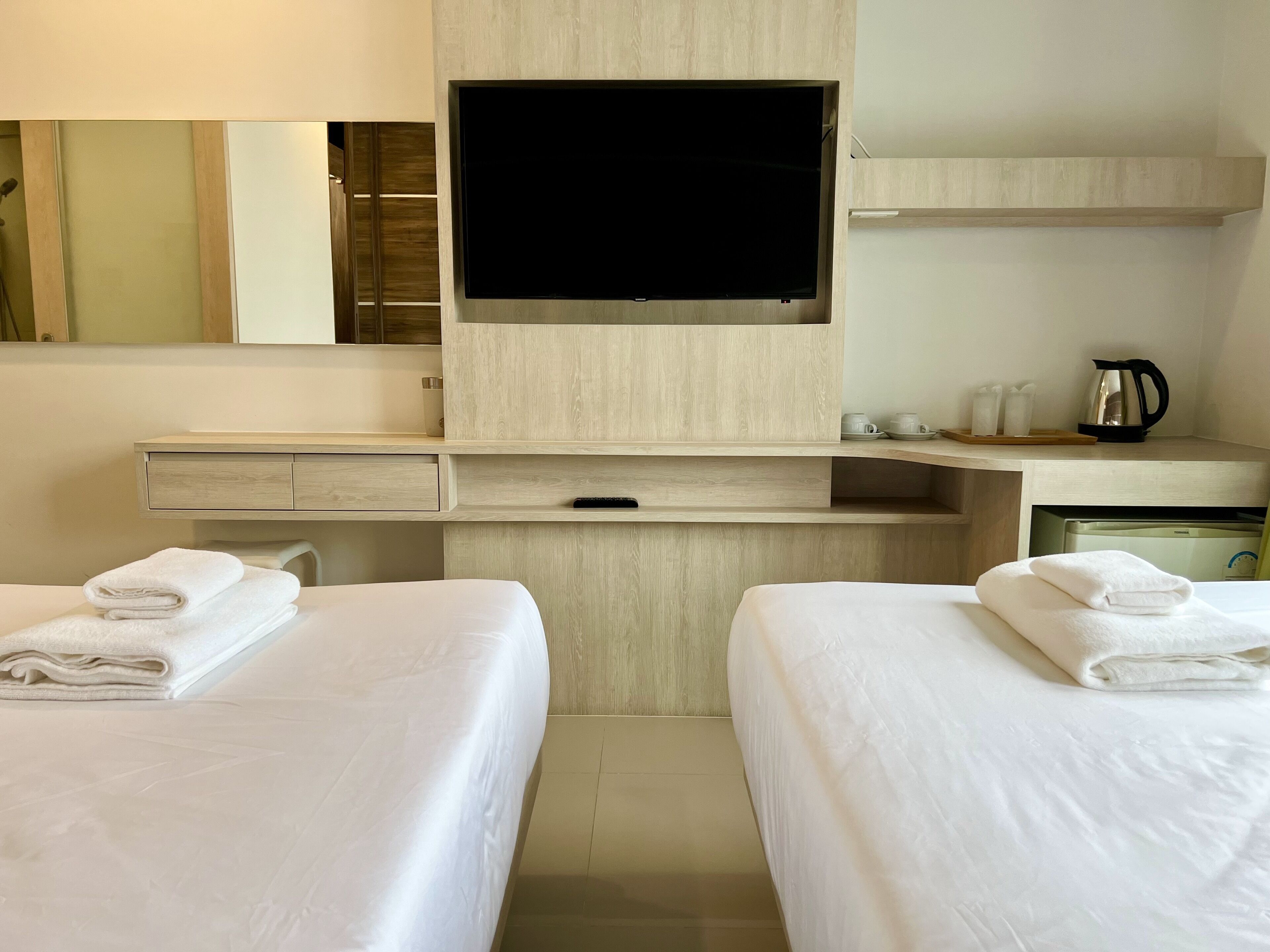 Standard Twin Room | In-room safe, blackout curtains, iron/ironing board, free WiFi