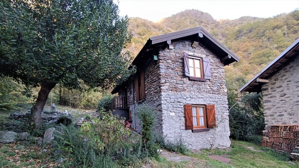 Front of property - Casa Mamy (Mergozzo)