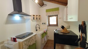 Cabin | Private kitchen - Casa Mamy (Mergozzo)