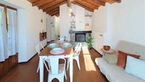 Cabin | Living area - Casa Mamy (Mergozzo)