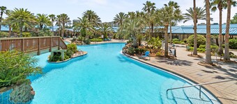 2201 Gorgeous 2 bdrm ~ Super Special ~ Heated Pool & Hot Tub ~ Book Apr 9th