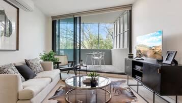 Televisio, työhuone