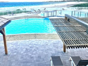 Outdoor pool - NEW: SUPERB STUDIO WITH SEA VIEW, BEACH & POOL IN MONT VERNON, ORIENTAL BAY  (Collectivité de Saint-Martin)