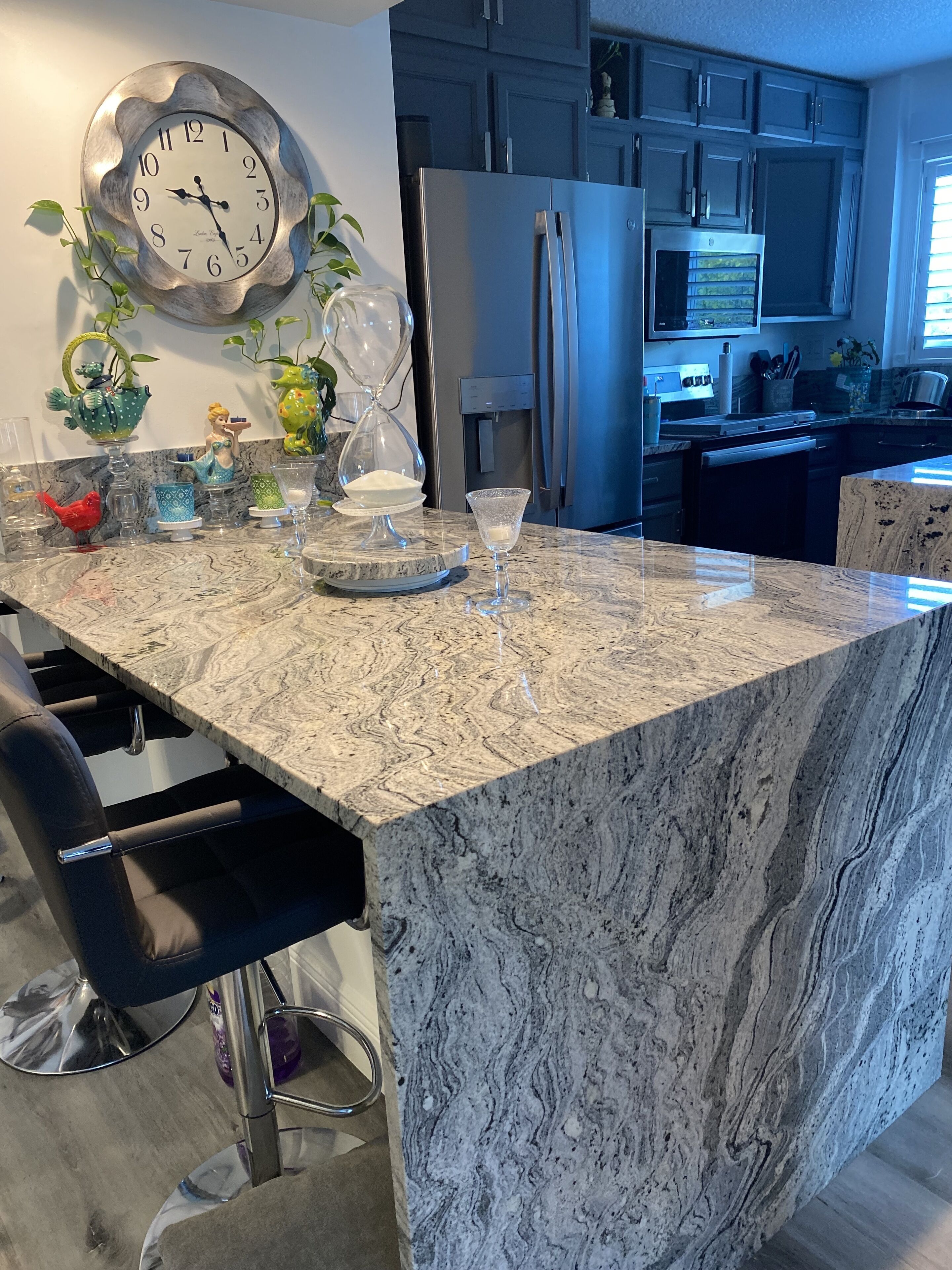 冰箱、微波炉、烤箱、炉灶