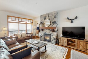 Fernseher, Kamin, Videospiele