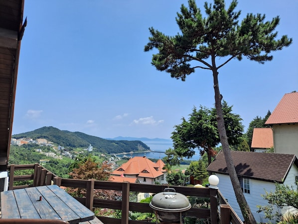 Hermann | Terrace/patio - Namhae German Village Johannes (Namhae)