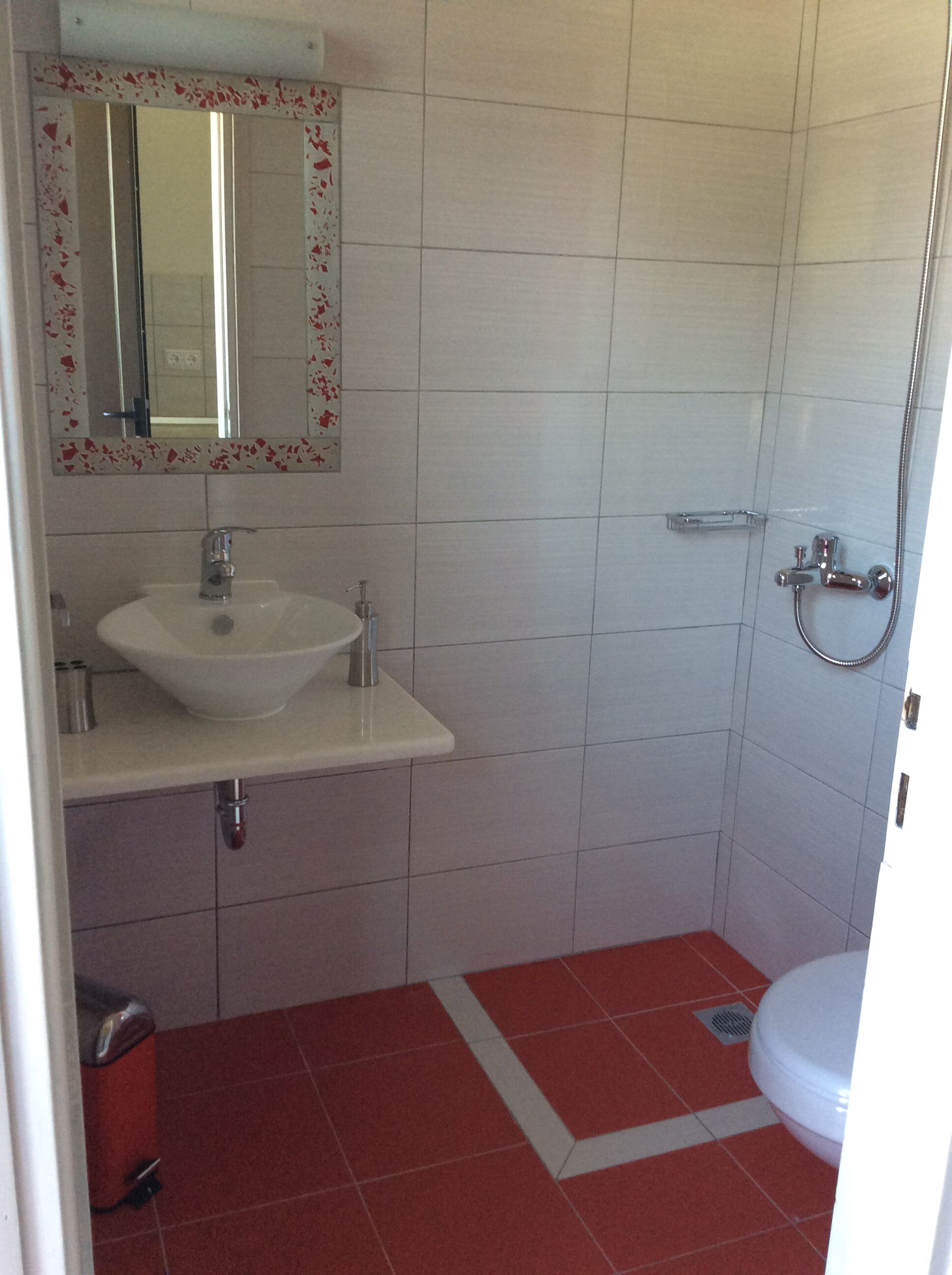 Deluxe-Doppelzimmer | Badezimmer | Dusche, Haartrockner, Handtücher