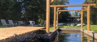 Bobcaygeon Waterfront-Walk to Town-King Beds