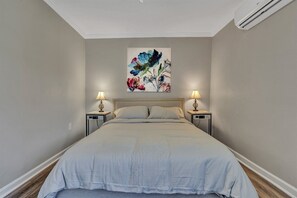 3 Schlafzimmer, Schreibtisch, Bügeleisen/Bügelbrett, kostenloses WLAN