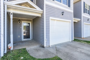 Exterior detail - Cheerful Cozy Home in Heart of Greenville (Greenville)