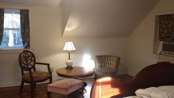 經典單棟房屋 | 獨特設計、獨特裝修、手提電腦工作空間、免費 Wi-Fi