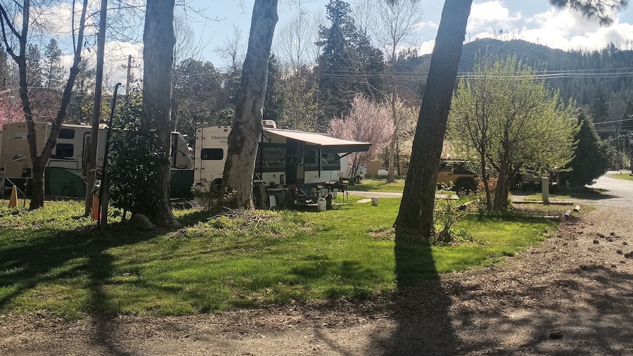 Bigfoot RV & Cabins Park