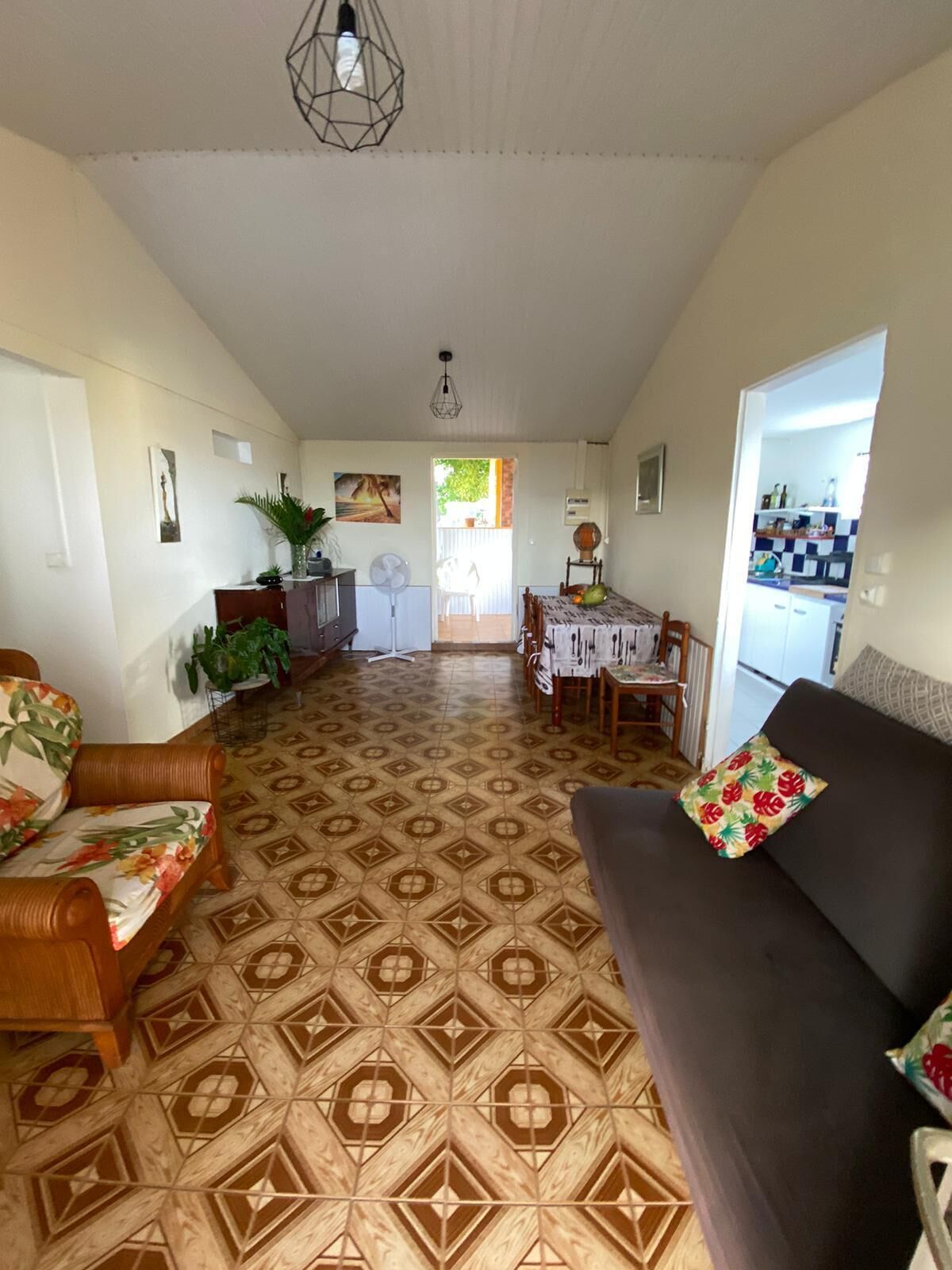 Bright House Overlooking The Bay Of Marin - Martinica