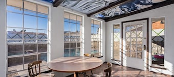 Harry Potter Wizarding Home: 5 Beds & Heated Salt Pool