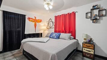 4 Schlafzimmer, Schreibtisch, Bügeleisen/Bügelbrett, kostenloses WLAN