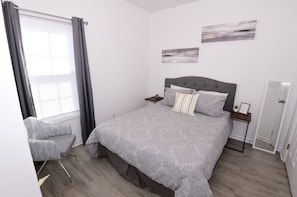 2 bedrooms, desk, iron/ironing board, free WiFi