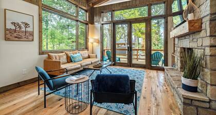 Twin Retreat Cabin 1: Hot Tub, Fire Pit, Golf Shangri La, Boat Grand Lake