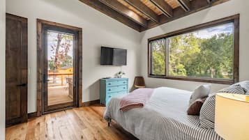 2 habitaciones, escritorio, tabla de planchar con plancha y wifi gratis