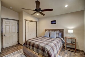 1 bedroom, free WiFi, bed sheets