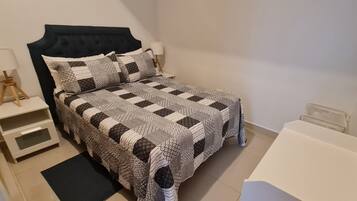 Comfort Apartment | 2 bedrooms, premium bedding, down comforters, Select Comfort beds