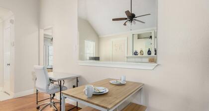 A COZY home in south Houston