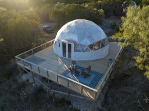 Exterior - Romantic Stargazing Dome Stunning Mountain View Glamping Loving Heart Retreats  (Burnet)