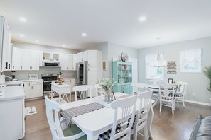 Dining - Monroe House - 2 Minute Drive to Lake Michigan ● Pet Friendly ● Beach Access  (Coloma)