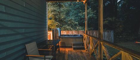 Bain à remous extérieur