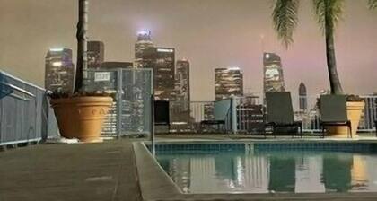 Private Apartment w/ 2 bedrooms near Dtla