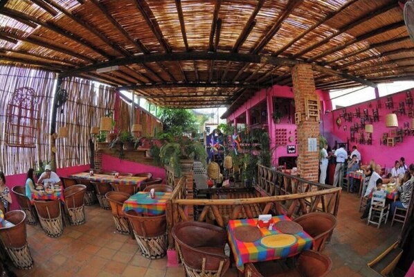 Outdoor dining - Casa Lui/Near CDMX/Near Tepozteco/Excellent Location (Tepoztlán)
