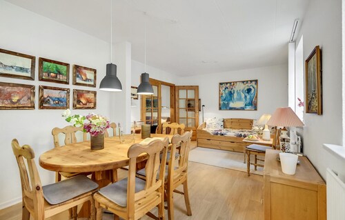 Cozy apartment in Randers C with WiFi
