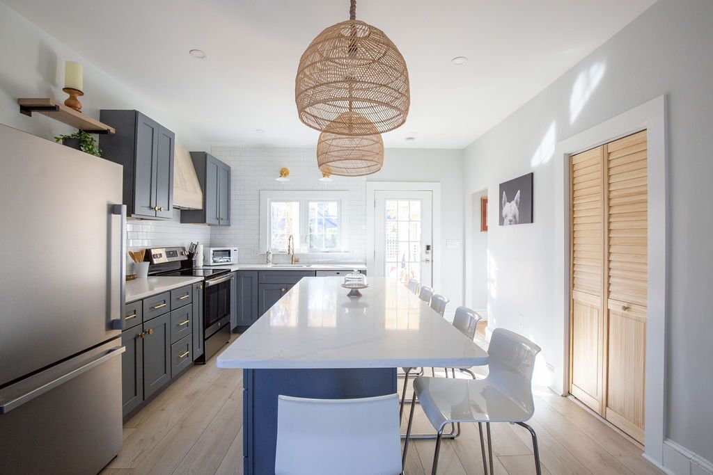 冰箱、微波炉、烤箱、炉灶