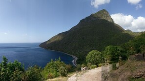 Property grounds - La Casita!Beautiful Caribbean Private Octagon Studio Bungalow.5 mins from Beach! (Choiseul,)