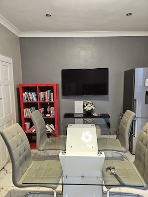 Spiseområde på rommet