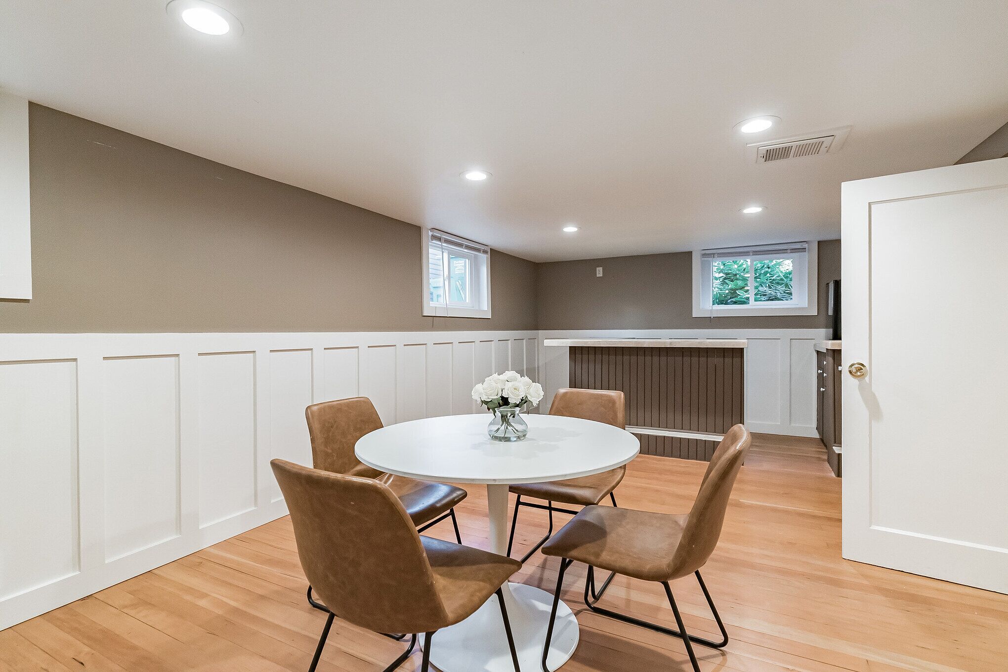 Spacious daylight basement