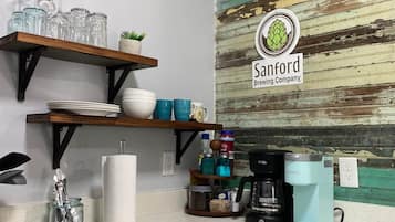 Fridge, microwave, coffee/tea maker, toaster