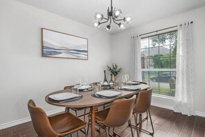Dining - Contemporary home in the heart of McKinney (McKinney)