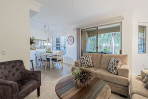 Smart-TV, peis, kontorer og PC-skjermer