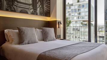 Signature Apartment | 2 bedrooms, Egyptian cotton sheets, premium bedding, down duvets