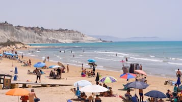 Una playa cerca