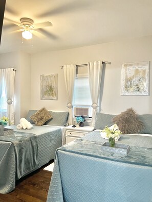 Room - MODERN LUXE 3BEDROOMS/2BATHROOMS/4BEDS/PARKING -FIRST FLOOR APARTMENT  (Mount Vernon)