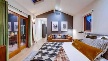 4 Schlafzimmer, Bügeleisen/Bügelbrett, Reisekinderbett, WLAN