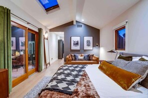 4 عدّة غرف نوم ومكواة/لوح كي وسرير سفر وواي فاي