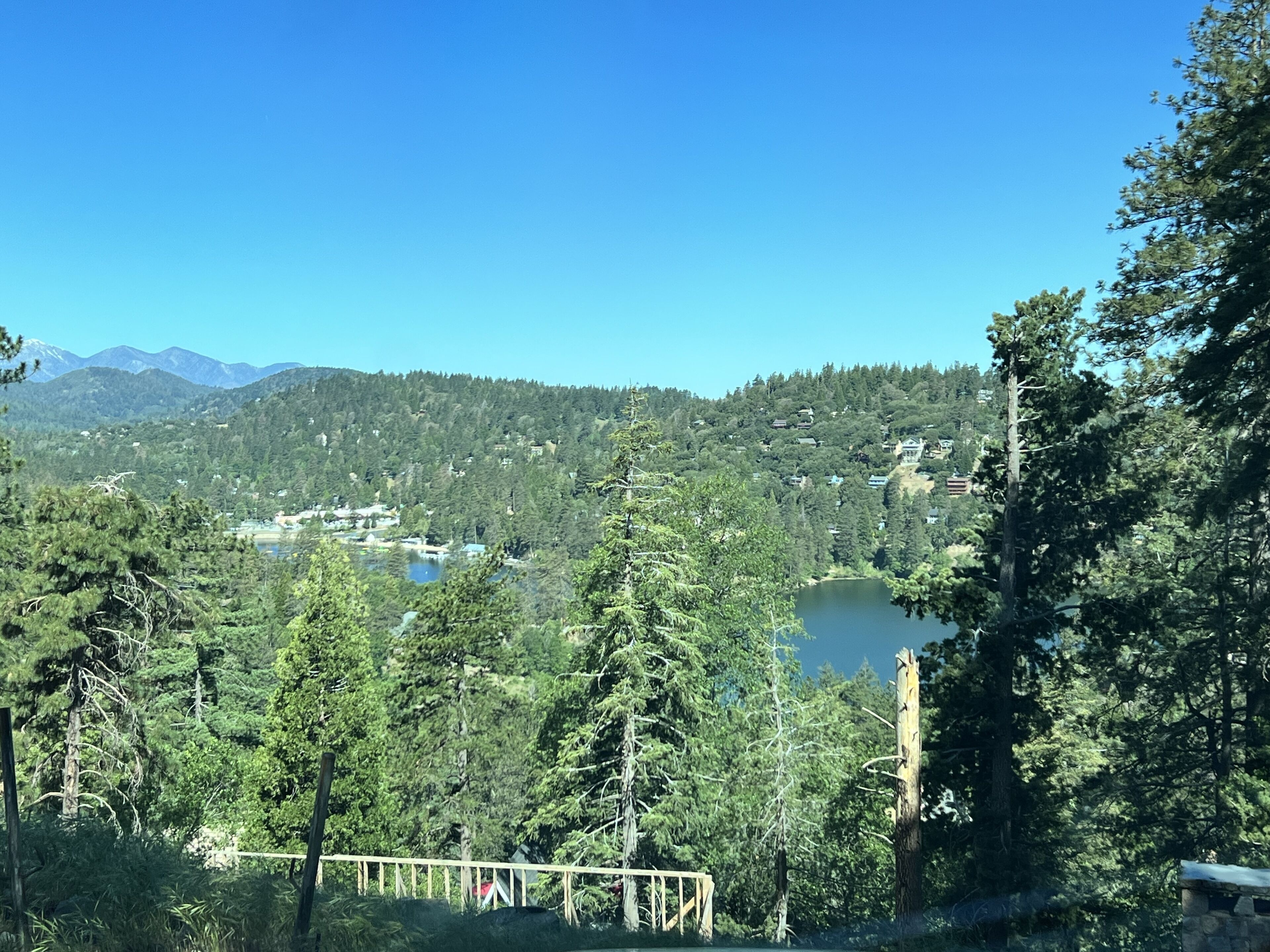 Amazing Lake Views at Casa de Kasabians
