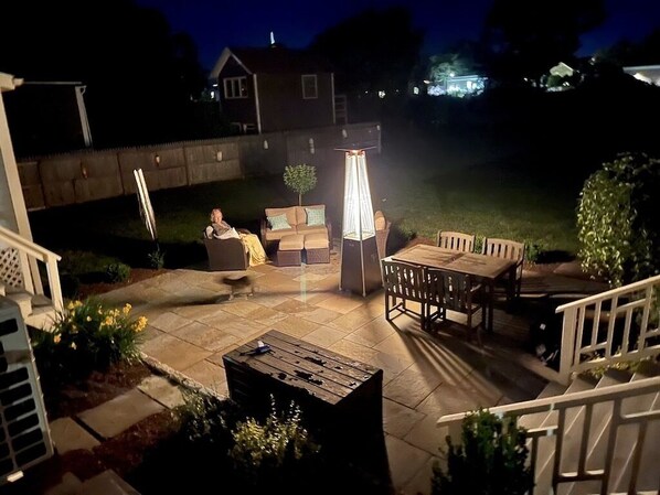 Outdoor dining - Historic Mystic River Boat House - 2 blocks from Mystic River (Stonington)